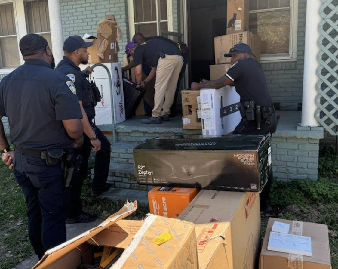 Baton Rouge Amazon Package Thieves The Sadvocate