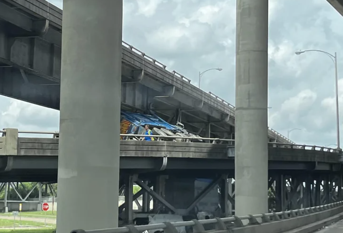 Overturned Garbage Truck New Orleans Louisiana The Sadvocate