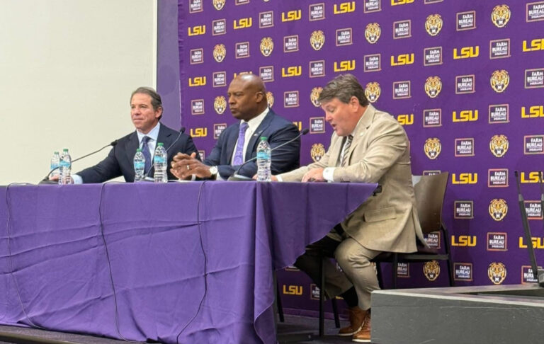 LSU Press Conference Tablecloth Enters Transfer Portal After Being Blamed for Program’s Image Problems