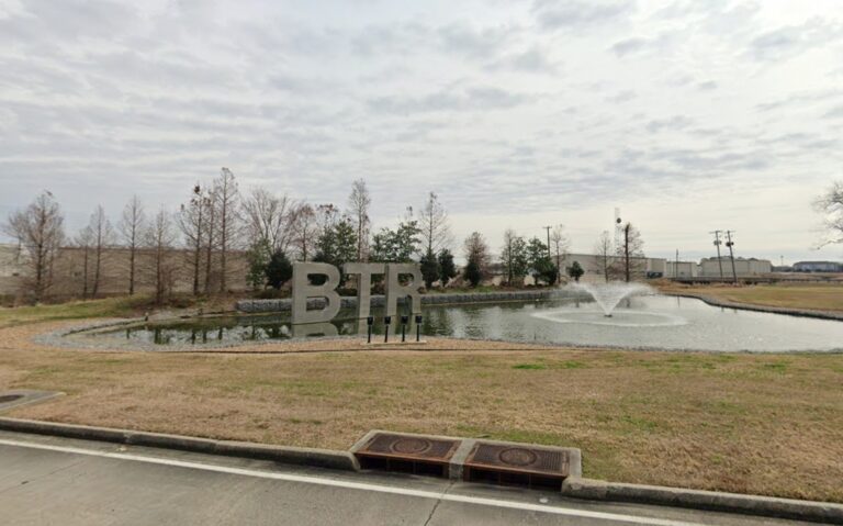 baton rouge metro airport closure faa government shutdown the sadvocate