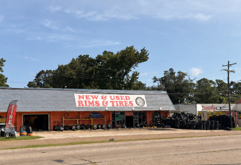 New Florida Boulevard Zoning Ordinance Requires Used Tire Shop Every 200 Feet