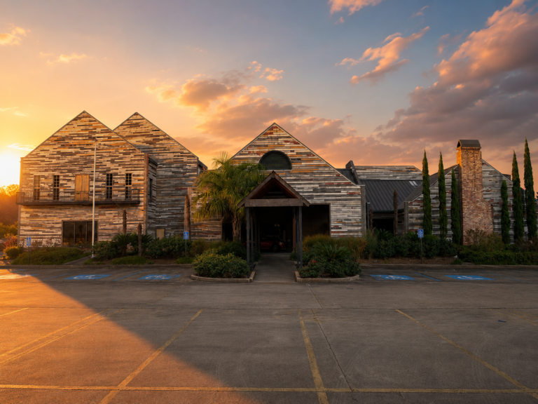 Baton Rouge Children Refuse To Believe Entire Ralph & Kacoo’s Building Was One Restaurant After Seeing Photos